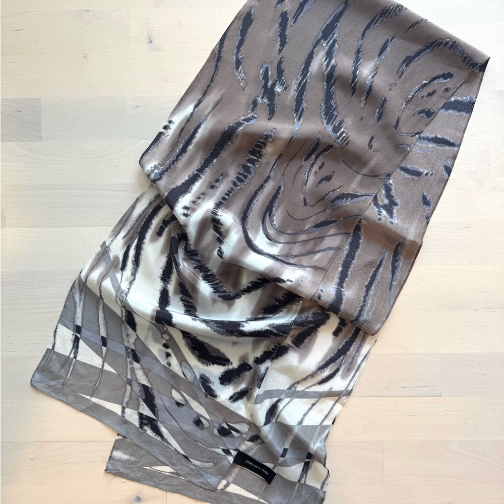 Jones New York Tan and Black Patterned Scarf